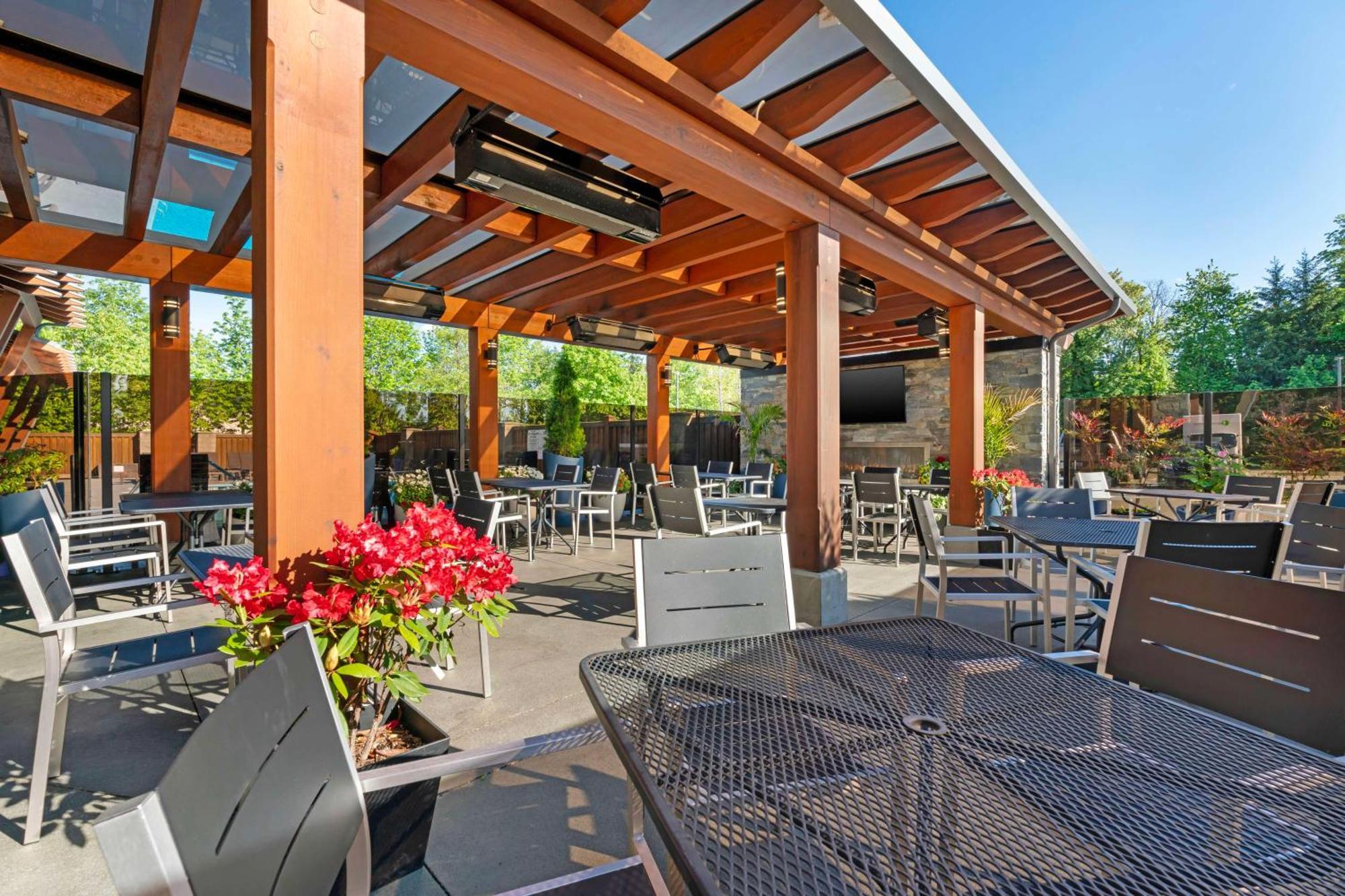 Best Western Plus Barclay Hotel Port Alberni Dış mekan fotoğraf