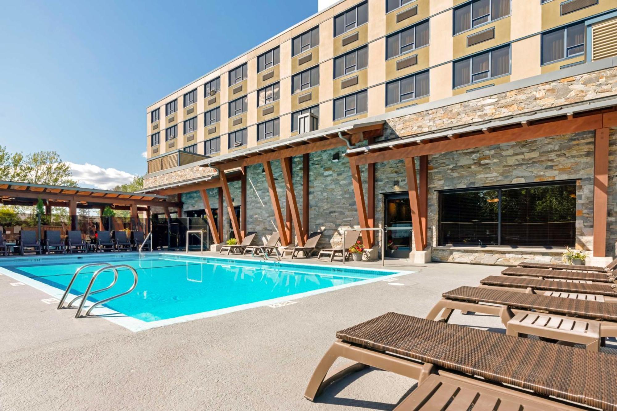 Best Western Plus Barclay Hotel Port Alberni Dış mekan fotoğraf